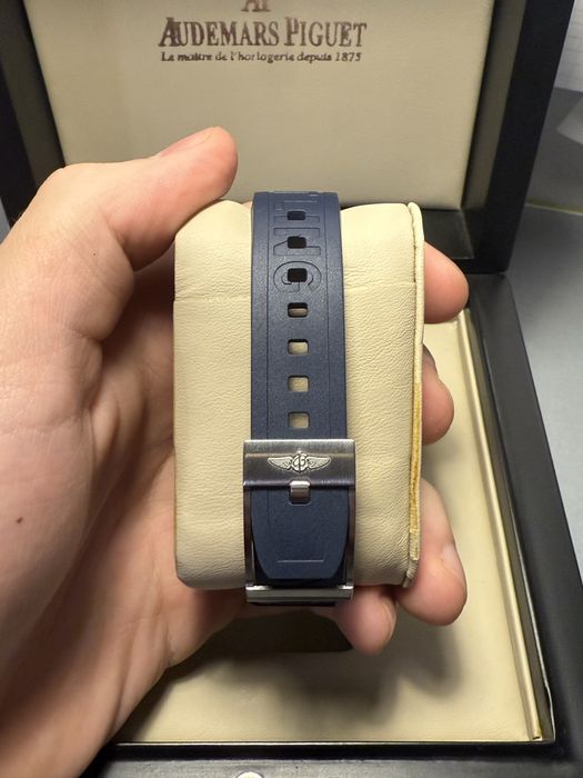 Zegarek Breitling A57035