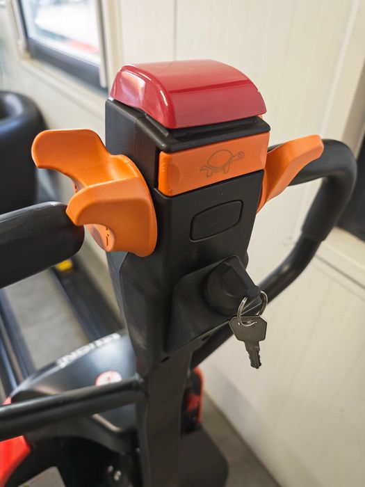 Elektryczny wózek paletowy // Paleciak HELI CBD20J-LI3 2000 kg Li-Ion