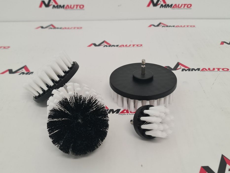 Conjunto 4 Escovas de Limpeza Berbequim