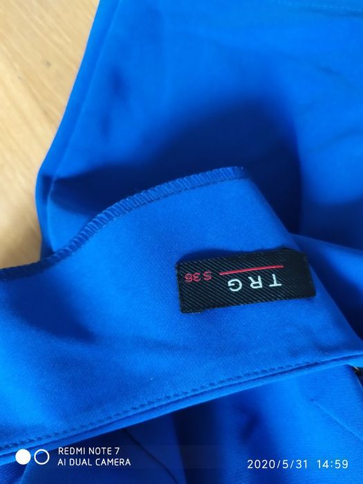 Плаття-тюльпан синє, розмір S 36, з замком на спинці