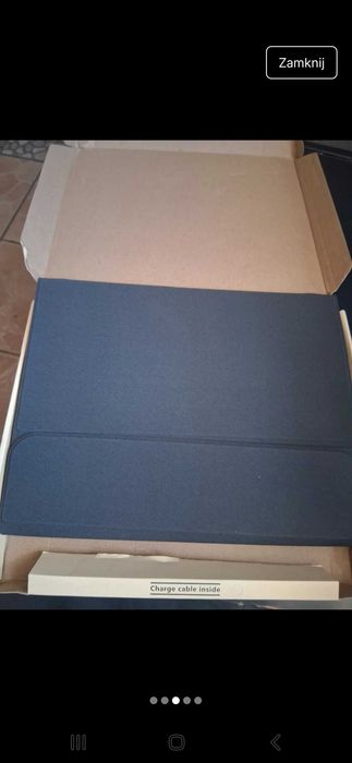 Sprzedam do tableta etui nowe