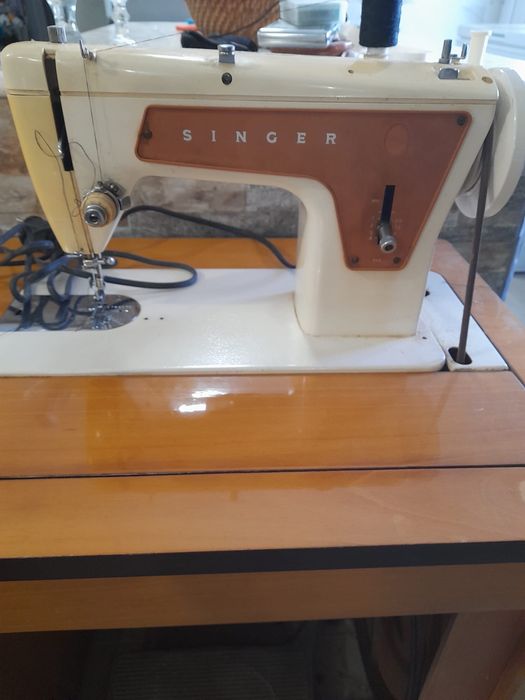 Maquina de costura Singer