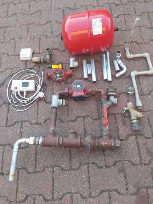 Części do kotłowni, hydraulika.