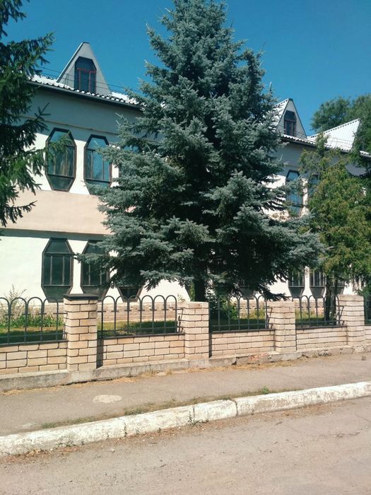 Продам  здание с действующим бизнесом,автомойка