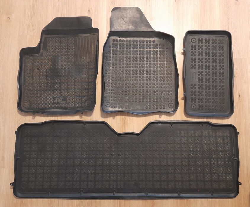 Gumowe dywaniki samochodowe Ford galaxy mk1