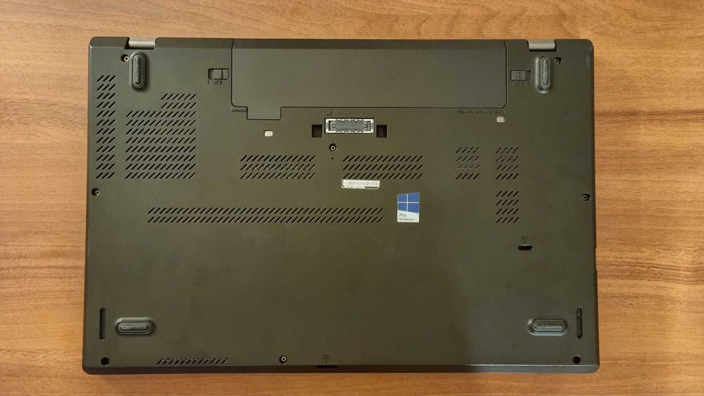 Laptop Lenovo ThinkPad T560 | 15.6" FHD | 256 GB SSD | 8GB RAM | Windows 10 Pro