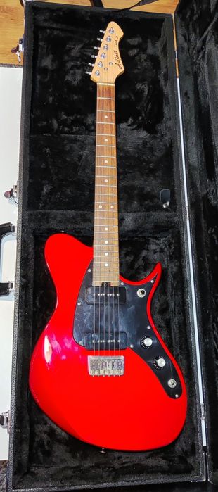Czerwona gitara Aria Pro ll Jet-2