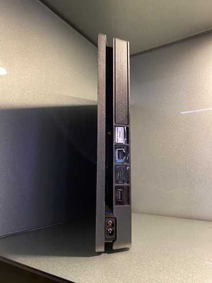 PS4 SLIM 500GB + 1 Jogo + 1 Comando