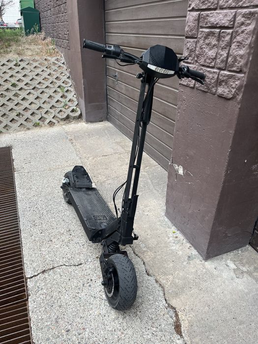 Sprzedam Kukirin g4 2024r castom