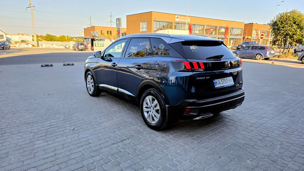 Продаж авто Пежо 3008, 2023 рік, 1.5 BlueHDI