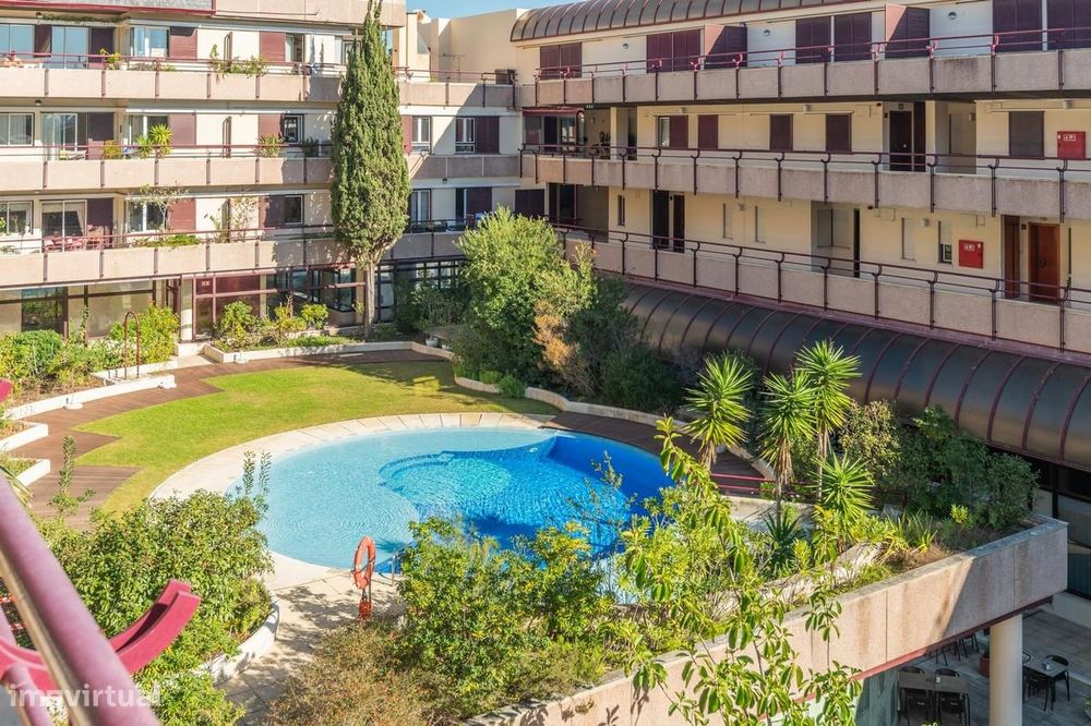 Apartamento T2 com jardim, Estoril, Cascais