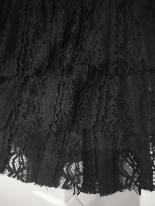 Vestido preto elegante sofisticado