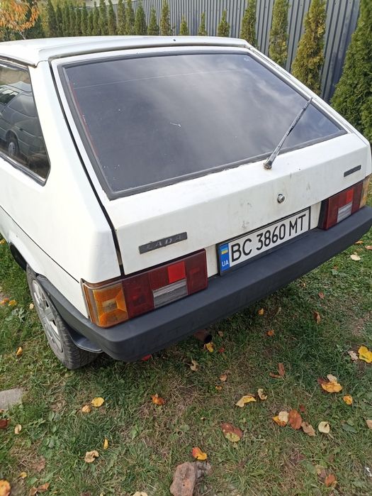 автомобіль ваз 2108