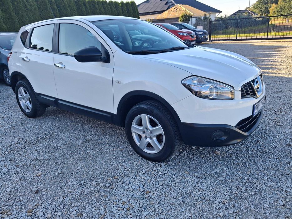 Ładny Qashqai 1.6 benzyna z Niemiec AUTA ŻURAWICE