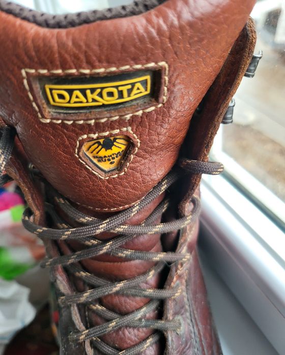 Продам рабочие ботинки