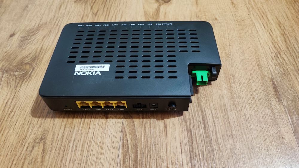 Modem switch sieciowy " Nokia " ISAM ONT G-040P-Q