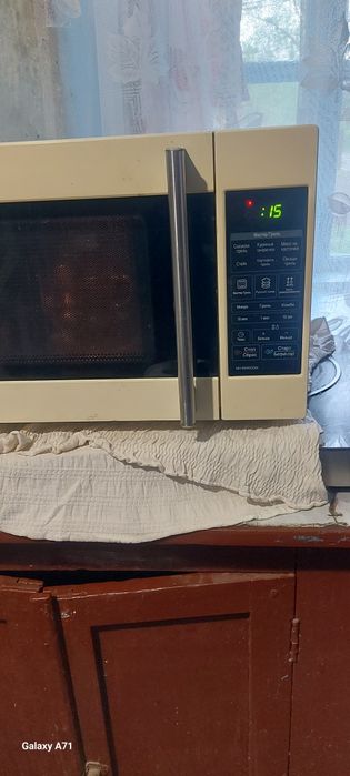 Микроволновая печь LG.