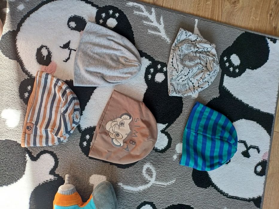 Czapki wiosna/ jesień dla chłopca