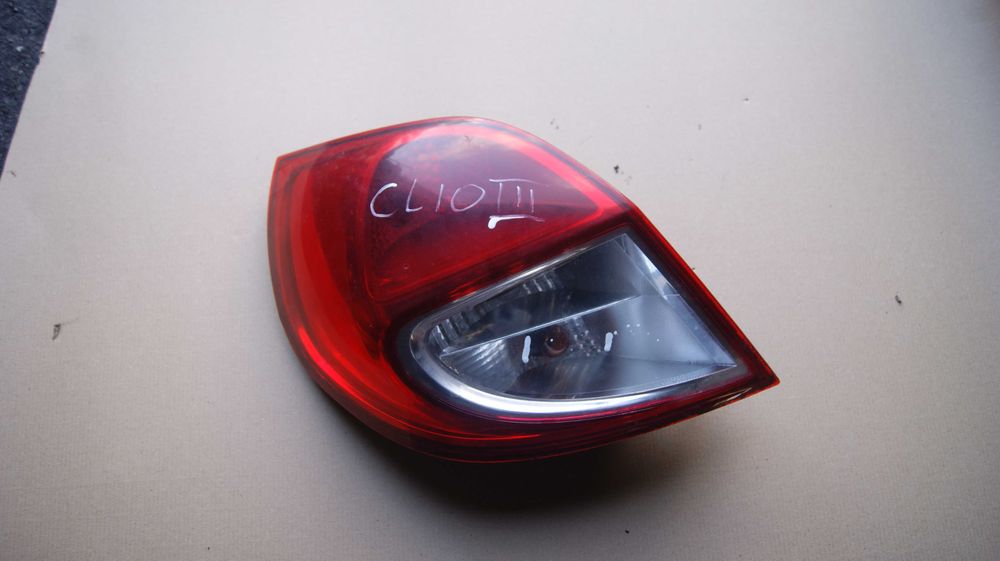 Lampy Renault Clio III Tył