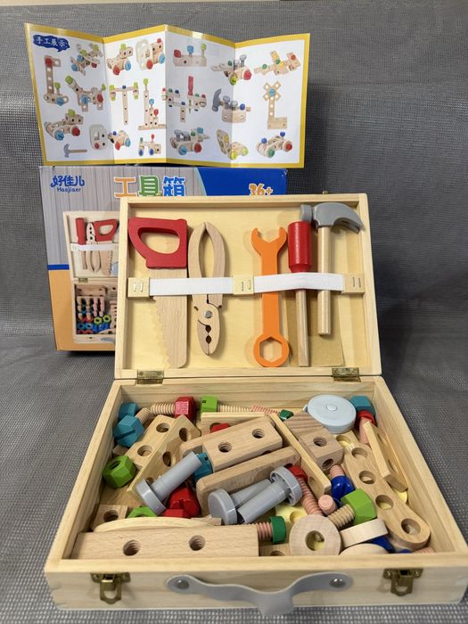 Дитячий деревʼяний конструктор