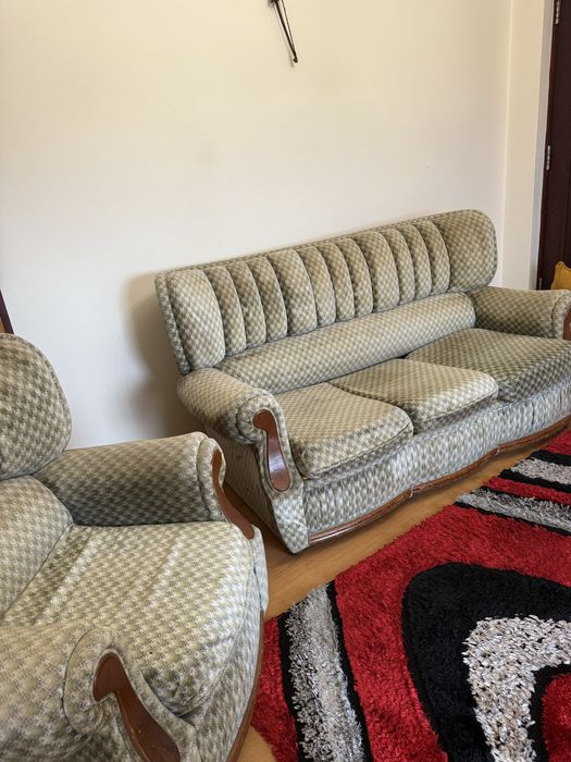 Sofá e 2 cadeirões