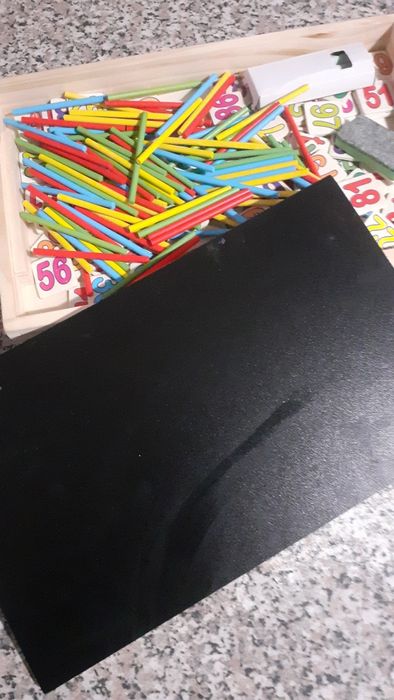 Настільні ігри магнітна абетка, математика ,шахи ...