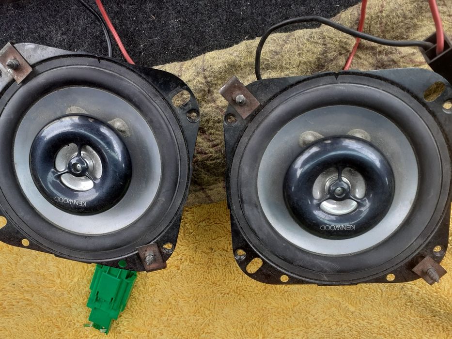Colunas som para carro Kenwood de duas vias de 100W usadas mas estão 100% ok.