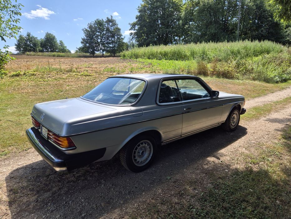 W123 Coupe 2.8 C123