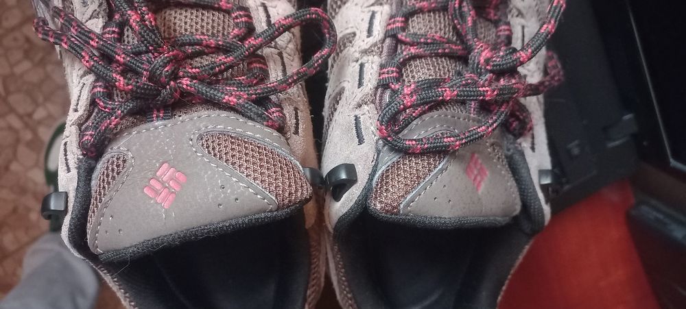Tenis colombia N43 impecavel