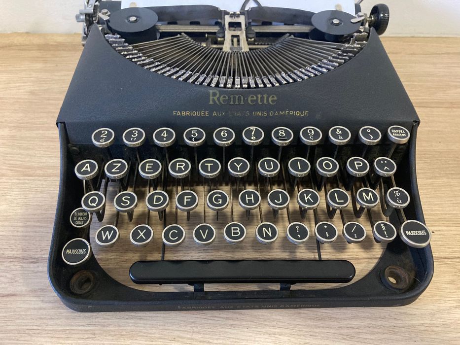 Máquina de escrever  **  Remington