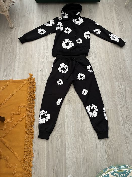 sweat e calças denim tears conjunto