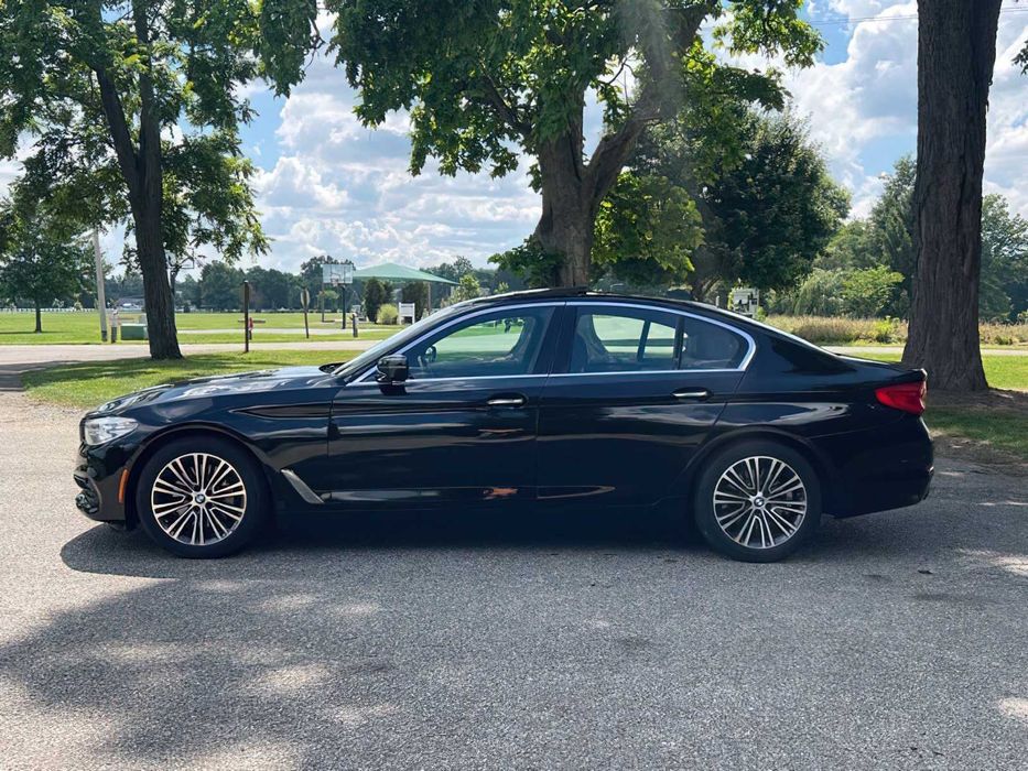 BMW 530i      2017