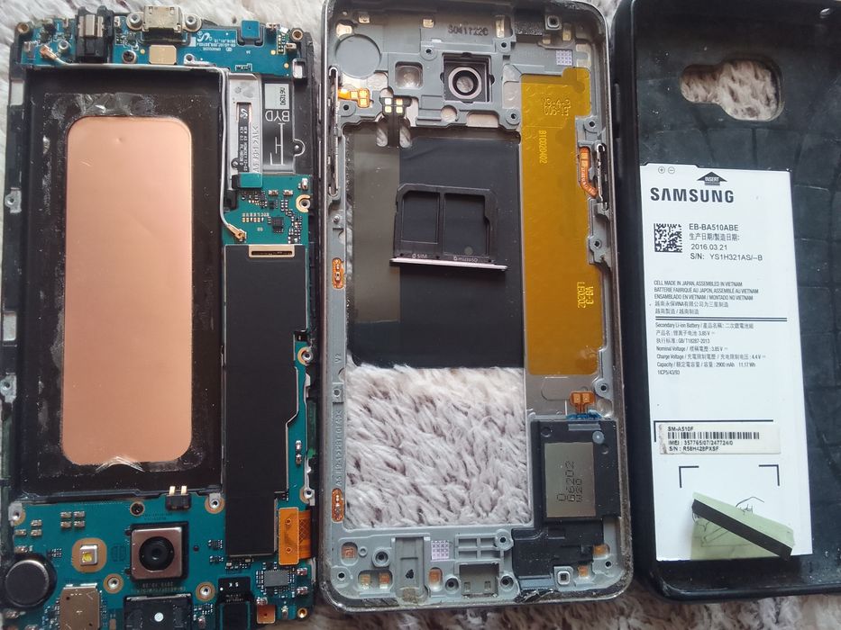 Самсунг А510 смартфон