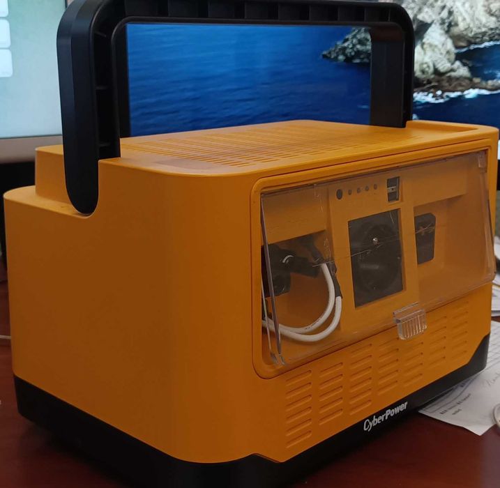 CyberPower Hybrid PV Inverter (CPSHB300ETR-FR)