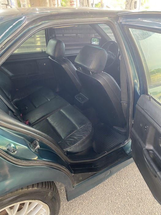 BMW E 36 мотор 1.6 бензин