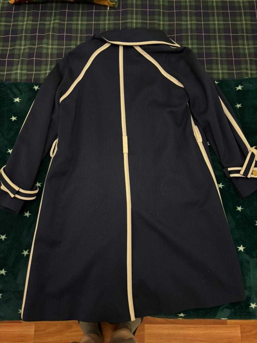 casaco de marca love moschino