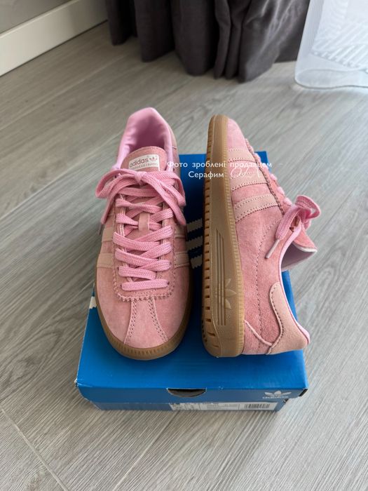 Оригинальные Adidas Bermuda Glow (new in box)