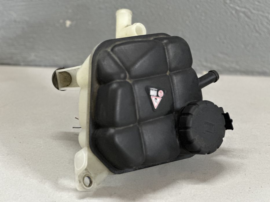 Бачок розширювальний,тосолу Mercedes-Benz ML/GLE w166