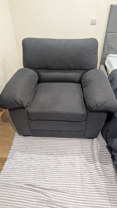 Sofá de um lugar cor cinza (com garantia)