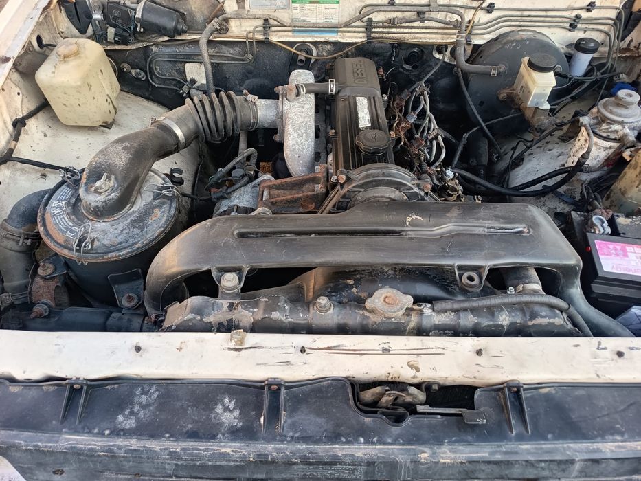 Mazda B2200 de 1993, mais fiável que o preço do gasóleo
