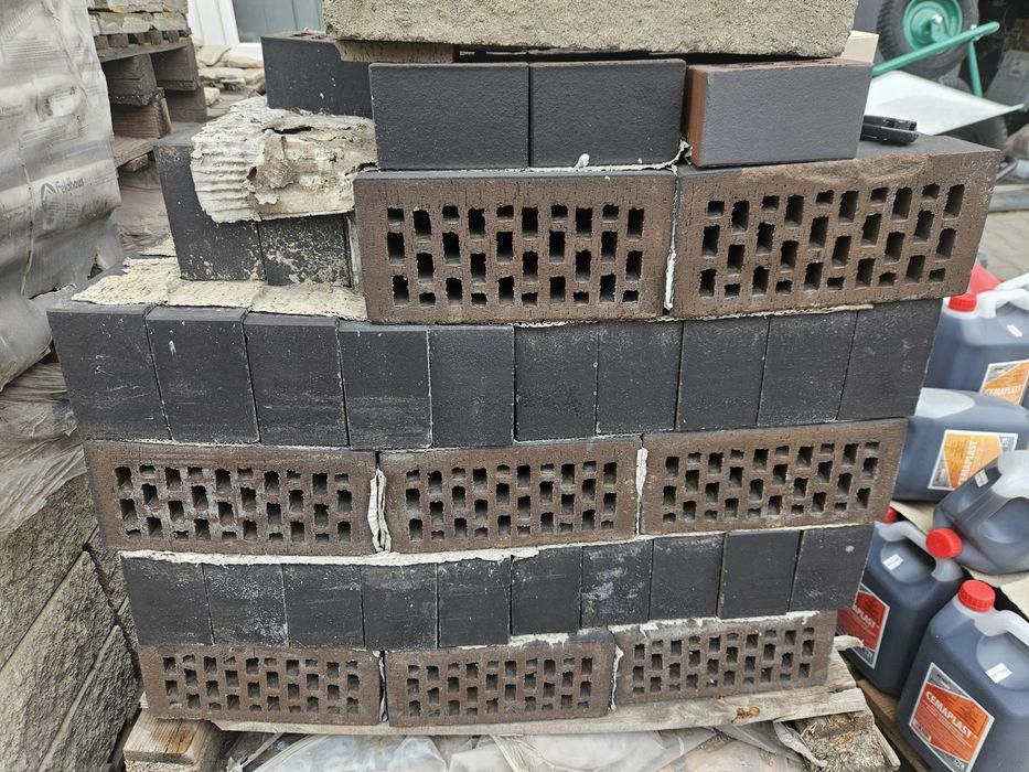 Cegła klinkierowa po 50gr 1szt