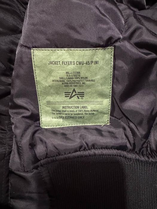 Орігнальный  бобмер новый: Alpha industries CWU 45