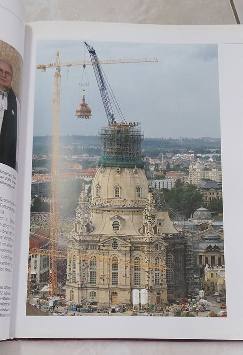Livro alemão da Igreja de Dresden