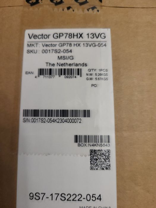 Laptop gamingowy  MSI Vector GP78HX 13VG RTX 4070