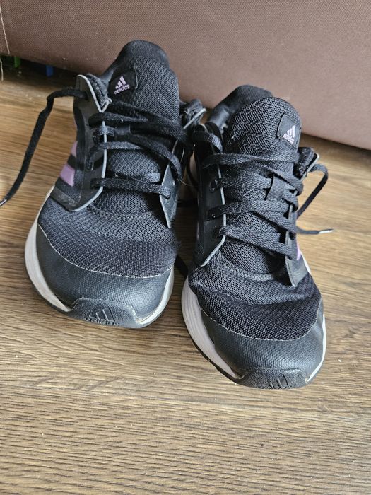 Adidas galaxy 5  40.2/3