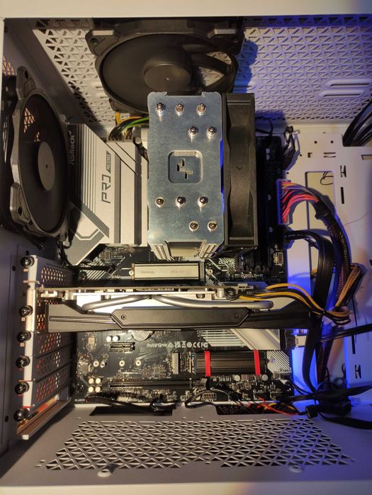 Комплект  ASRock B650 Pro RS , Ryzen 5 7500F основа ігрового ПК