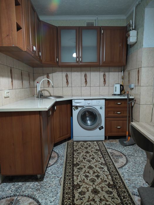 Здається біля басейнів місто Берегове однокімнатна квартира подобово