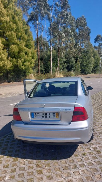 OPEL VECTRA-B 1.6i - Automático