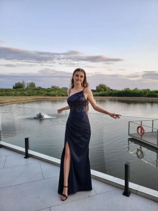 Випускна(вечірня) сукня