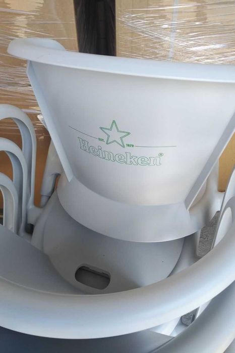 8 Conjunto Esplanada Cinzentos novos + 2 Guarda-Sol 3MX3M